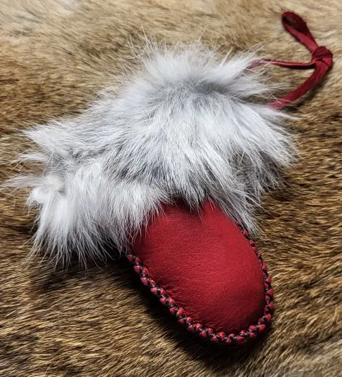 Decorative Mitts with Rabbit Fur; by Caroline Lackeys