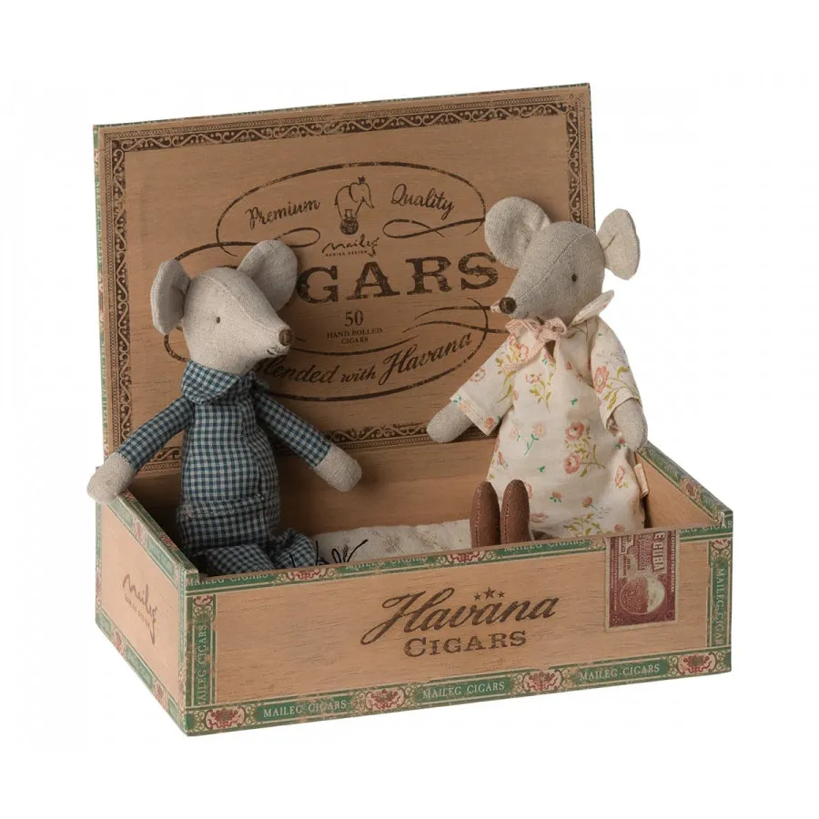 Maileg Grandma and Grandpa Mice in Cigarbox