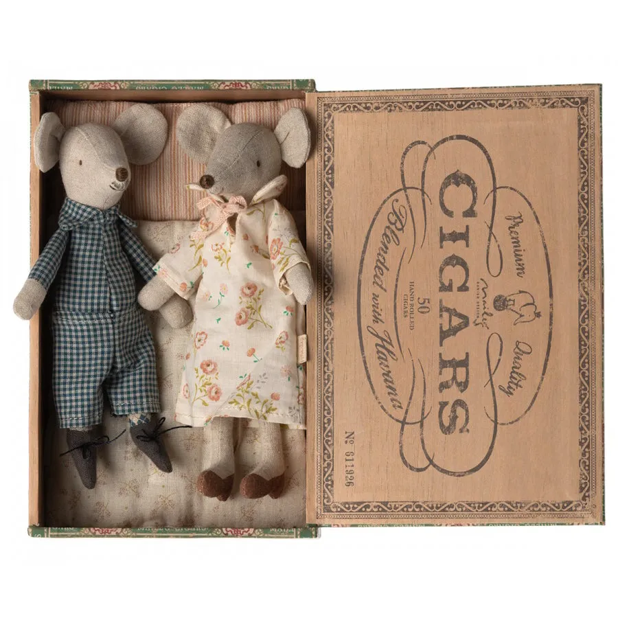 Maileg Grandma and Grandpa Mice in Cigarbox