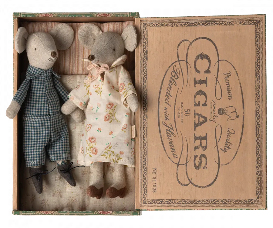 Maileg Grandma and Grandpa mice in cigarbox