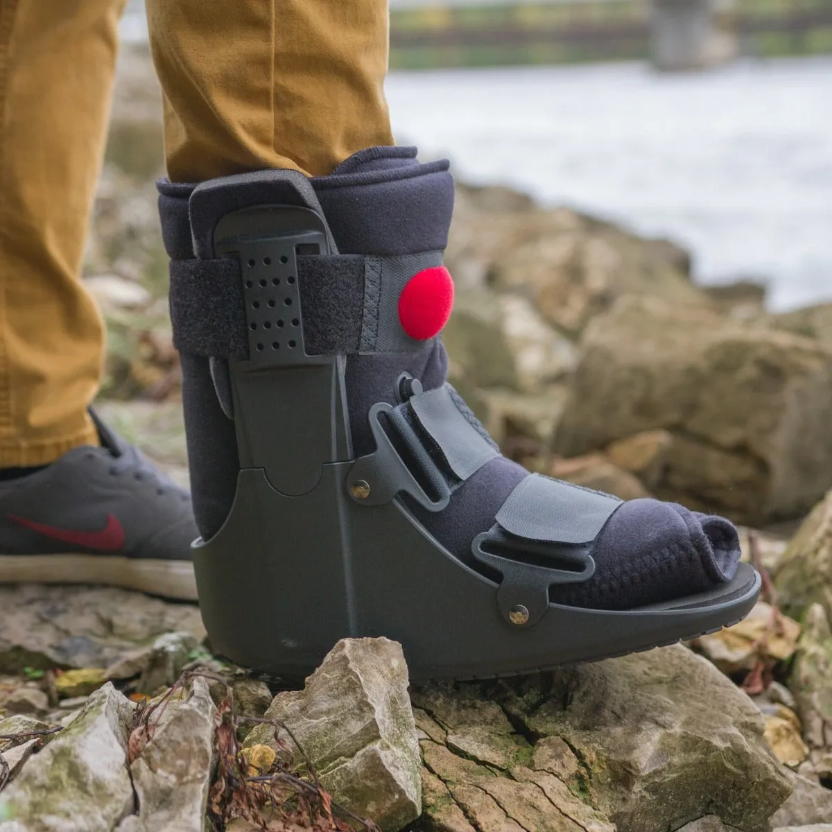 Orthopedic Air Walker Boot Cast for Ankle Sprains, Fractures and Achilles Tendonitis