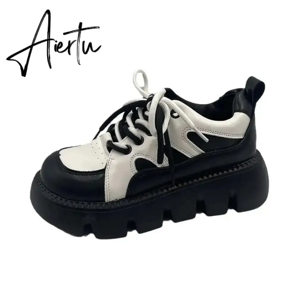 Platform Sneakers Women Cacual Shoes Spring Autumn Student Shoes Black White Female Shoes Trendy Dad Shoes Designer Shoes