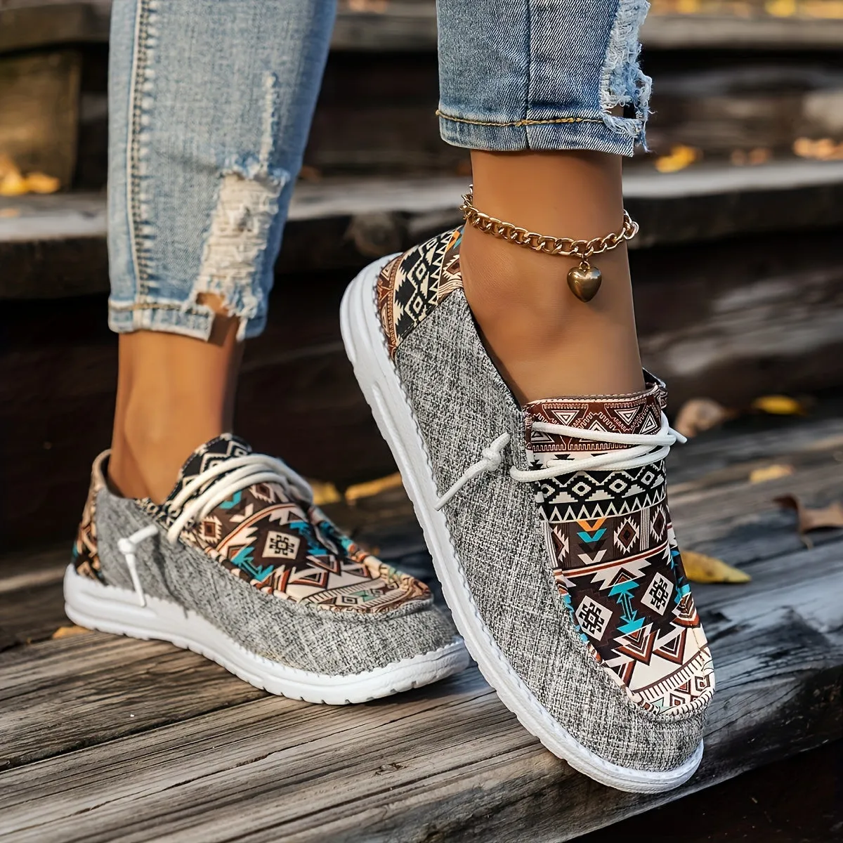 Womens Retro Floral Skate Shoes - Ultra-Comfortable Slip-On Sneakers with Trendy Color Block Design - Fashion Casual Footwear for Everyday Style